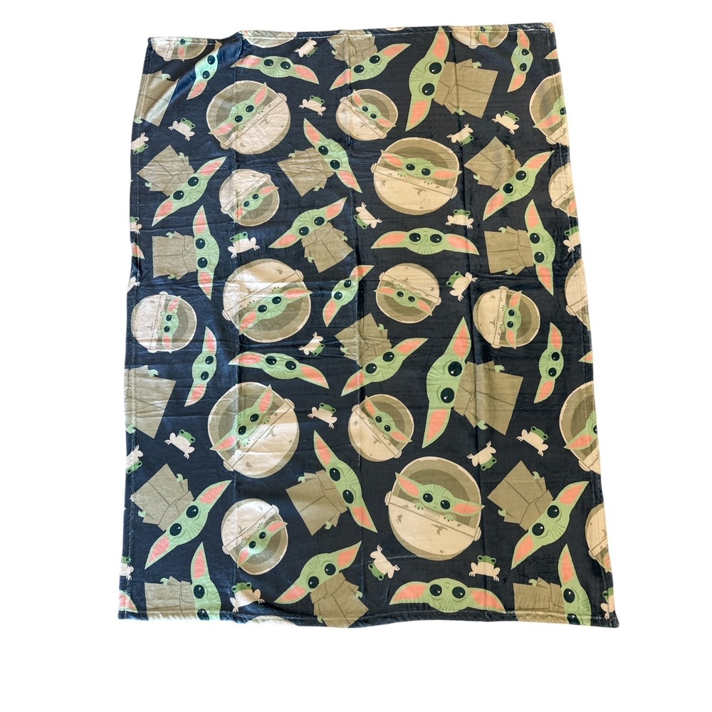 Baby Yoda‎ Grogu Mandalorian Throw Blanket 50x40 Flannel Fleece Super Soft NWOT
